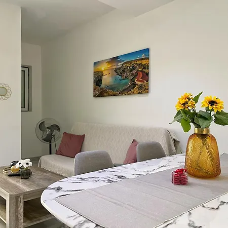 Apartament Marina *