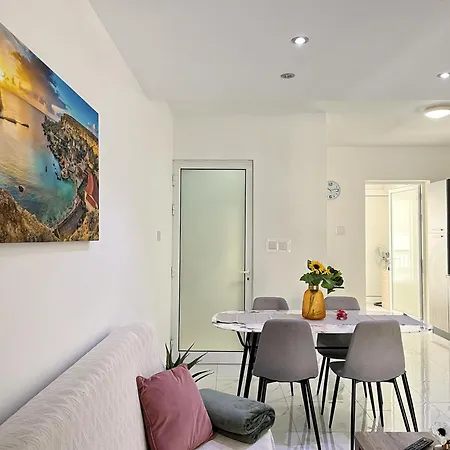 Marina Apartament Msida