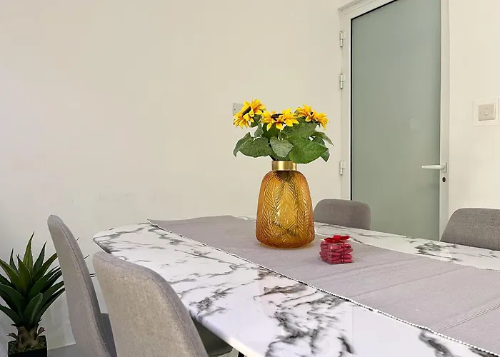 Marina 公寓 姆西达